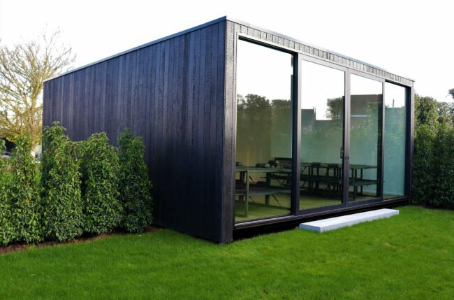 poolhouse